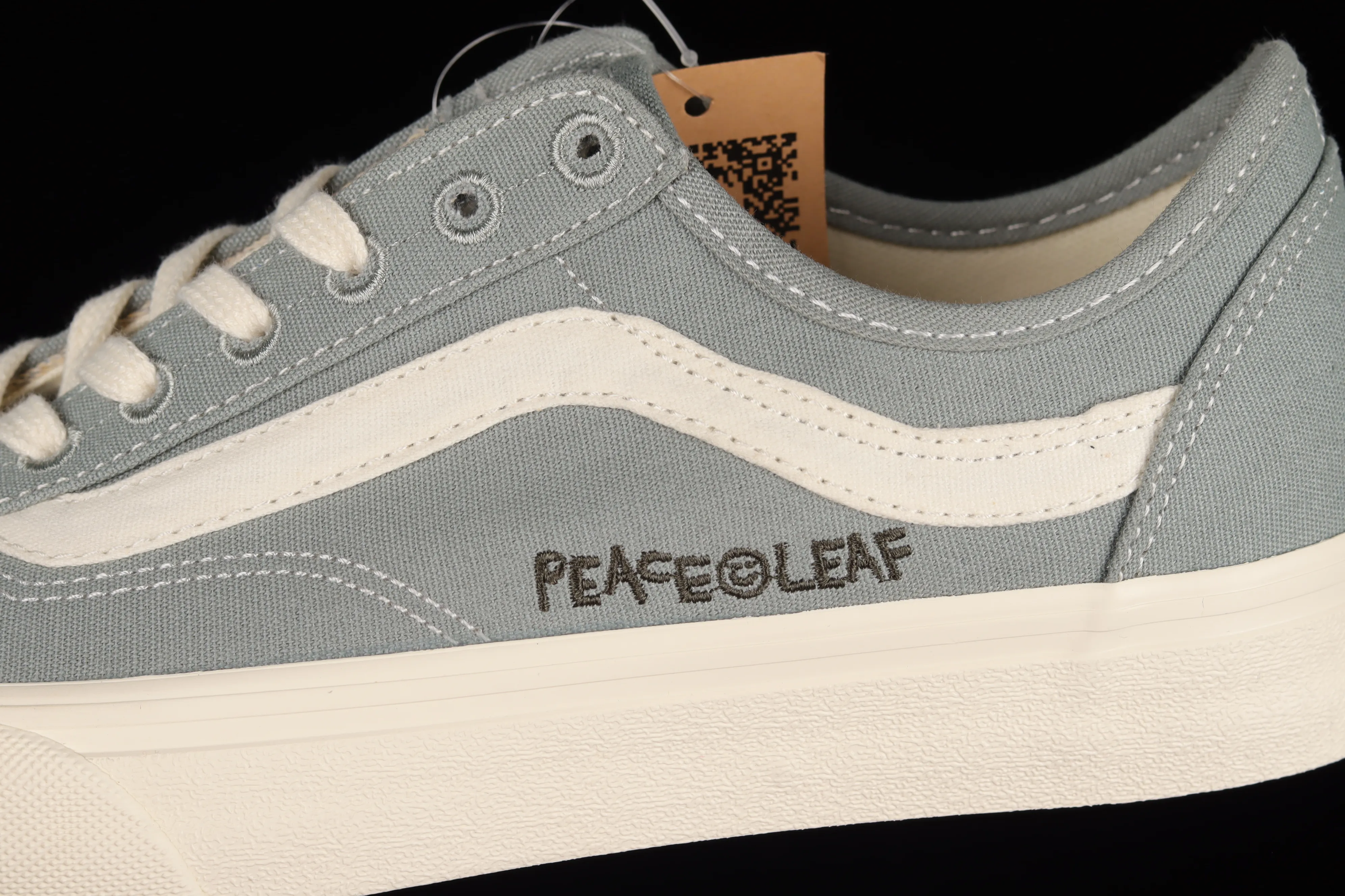 All categories Vans Vans series Vans Mid Vans China Vans Old Skool Vans gray green side stripes fun printed low-top casual sneakers VN0A54F4AST